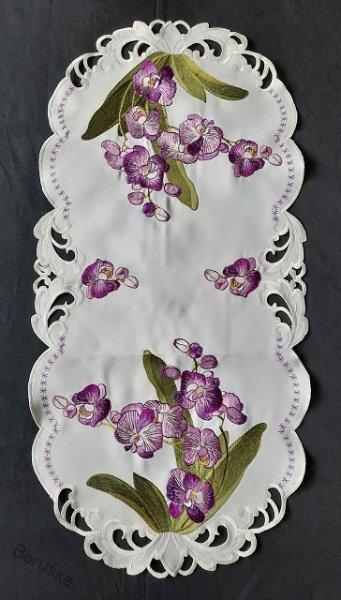 UBRUS vyšívaný 70 x 34 Orchidej