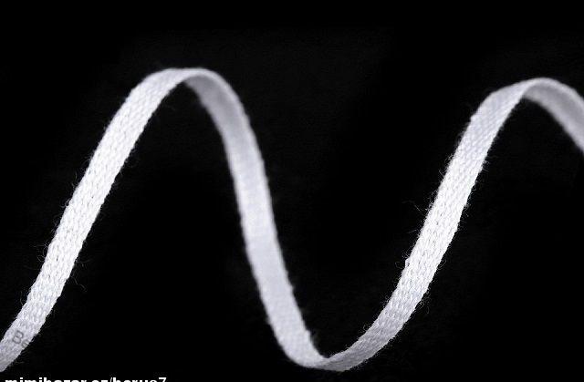 Bavlněná šňůra - pertle šíře 3 mm bílá