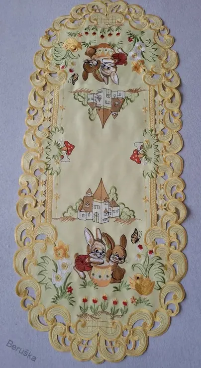 ubrus vyšívaný velikonoční 90 x 38 žlutý zajíček