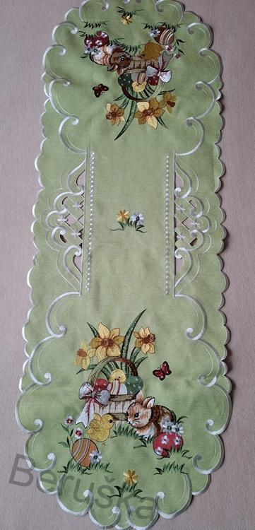 ubrus vyšívaný velikonoční 108 x 39cm zelený