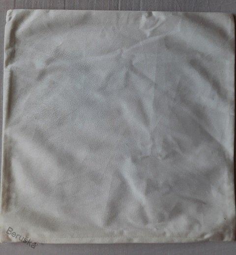 Povlak na polštářek Zajíci na louce