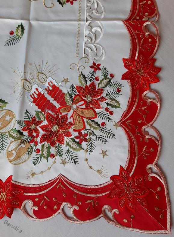 UBRUS vyšívaný 85 x 85 vánoční červený lem