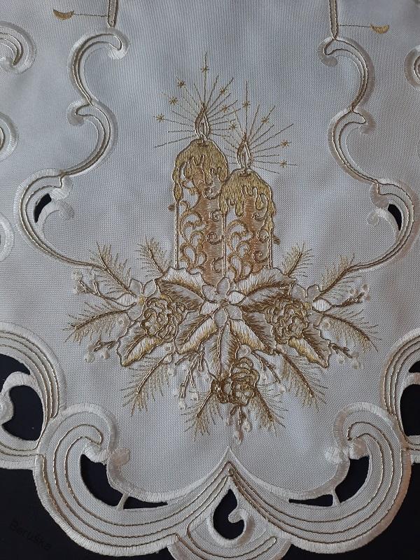 UBRUS vyšívaný 90 x 40 vánoční šampáňo + zlato