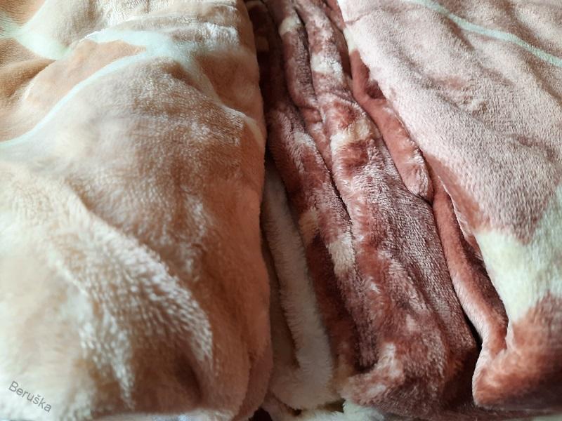 Mikroplyšové * mikroflanel povlečení  KÁRY BÉŽOVÉ