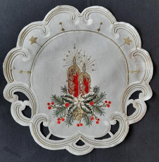 UBRUS vyšívaný prům. 30cm vánoční šampáňo + červená svíčka