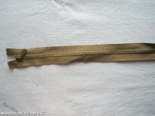 Zip - zipy  béžový výprodej
