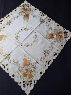 UBRUS vyšívaný 85 x 85 vánoční Terracotta