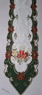 UBRUS vyšívaný 30 x 160 vánoční zelený lem