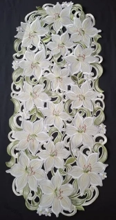 UBRUS vyšívaný 110 x 43 LILIE