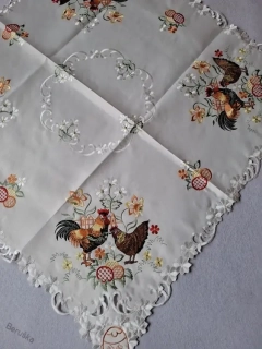 UBRUS velikonoční 85 x 85 slepička a kohoutek 01