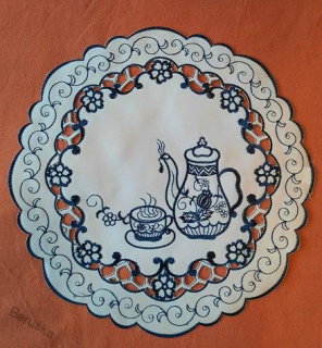 UBRUS  prům. 29cm  modrý porcelán  