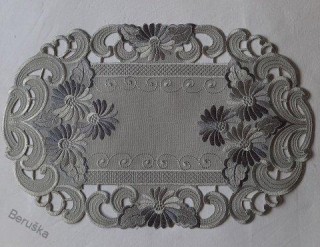 UBRUS vyšívaný 02  ** 50 x 30