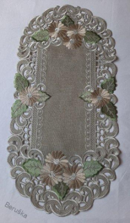 UBRUS vyšívaný 03  ** 70 x 33